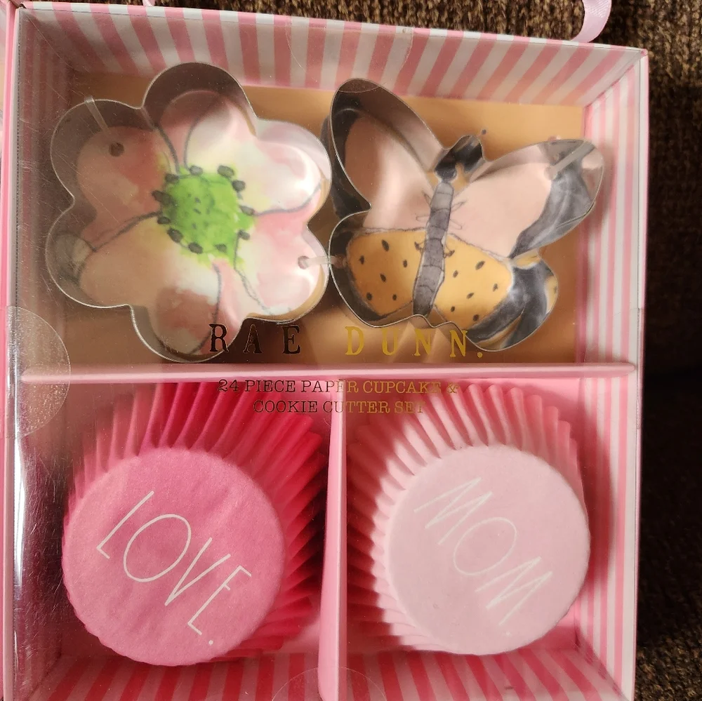 Rae Dunn Butterfly and Flower Cookie Cutter Cupcake Set Bundle of 2 NEW